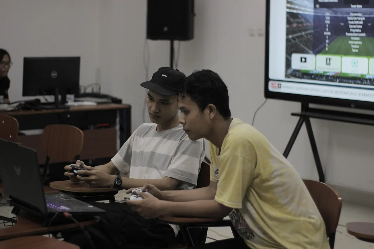 MLBB & PES HIMATIF 1